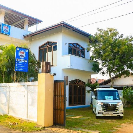 Like Mike Tourist Guest House & Restaurant Negombo Zewnętrze zdjęcie