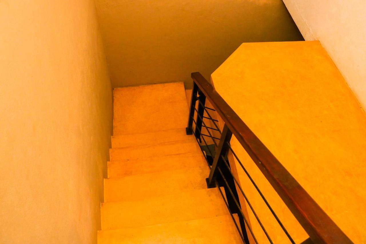 Like Mike Tourist Guest House & Restaurant Negombo Zewnętrze zdjęcie